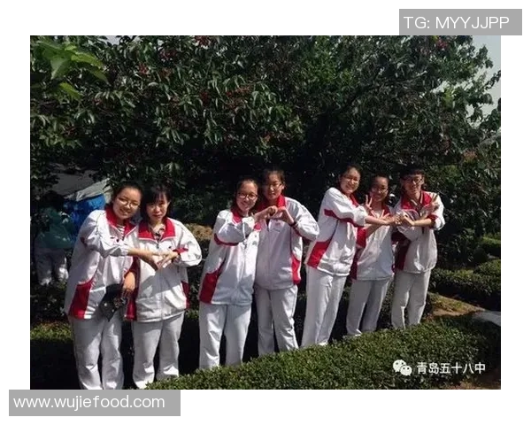我们班的足球牛人展现风采带领团队走向胜利的精彩故事